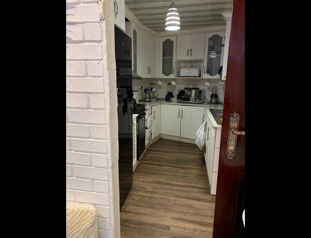 3 BEDROOM HOUSE FOR SALE IN HESTEAPARK